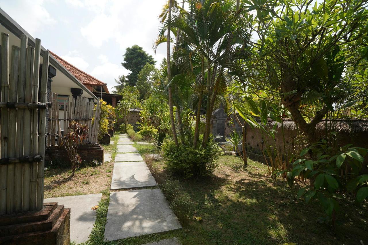 Oyo 1840 Kubu Ubud Hotel Exterior photo