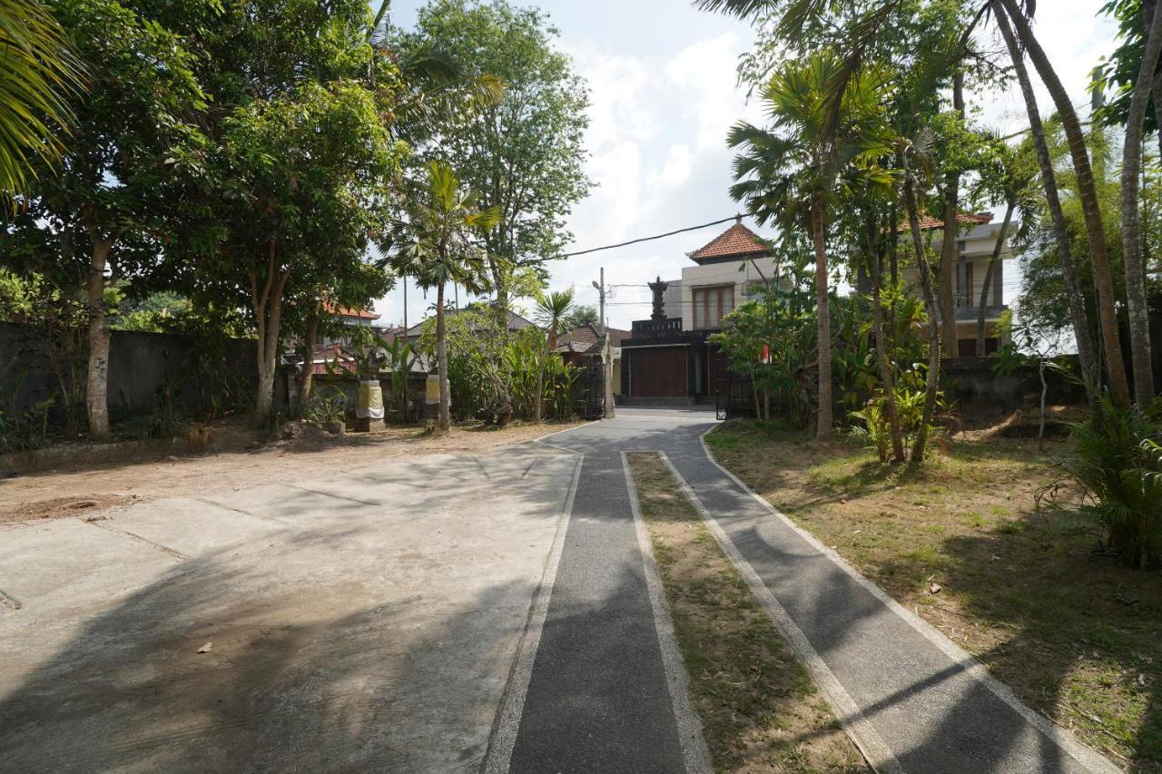 Oyo 1840 Kubu Ubud Hotel Exterior photo