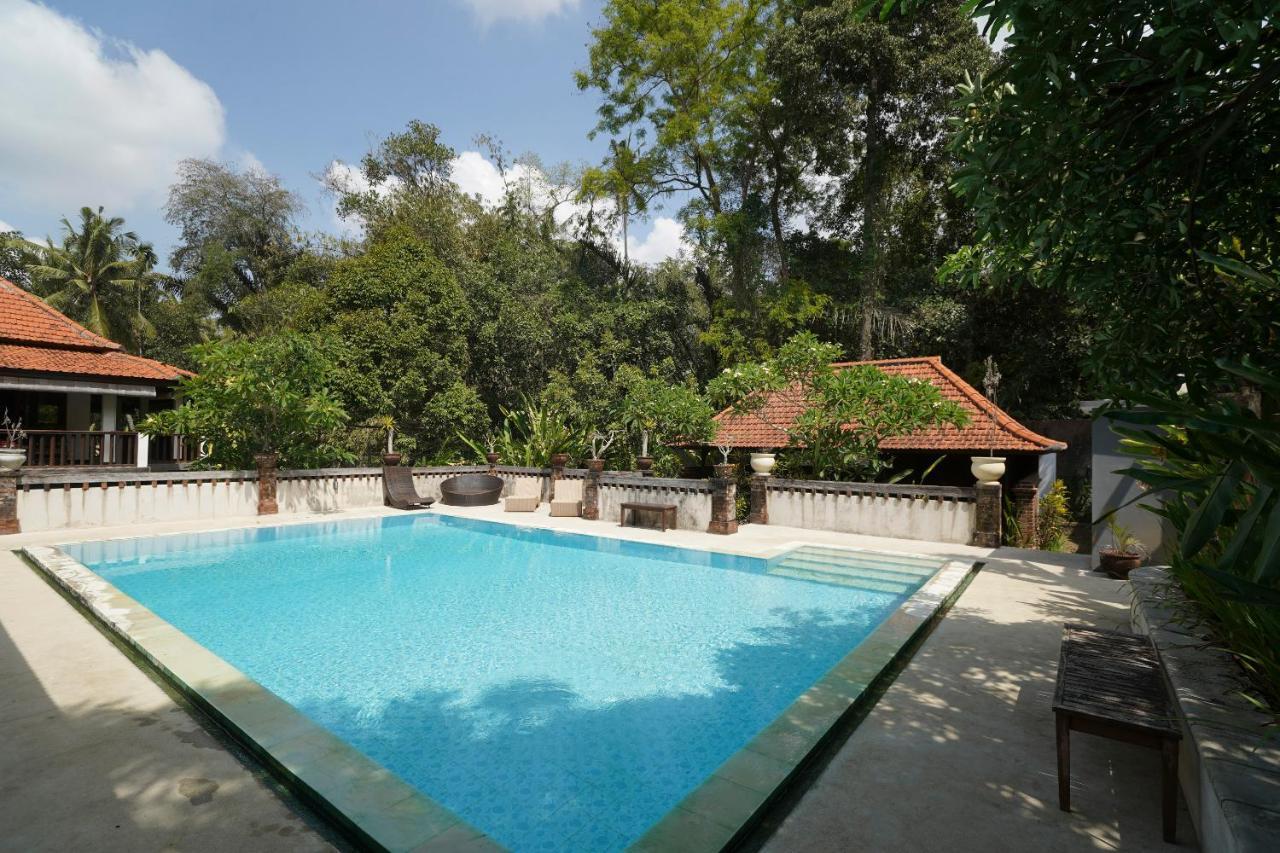 Oyo 1840 Kubu Ubud Hotel Exterior photo