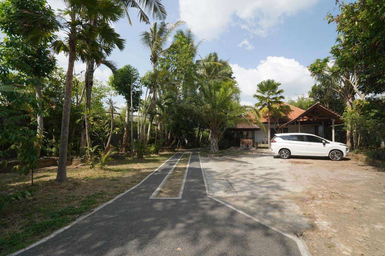 Oyo 1840 Kubu Ubud Hotel Exterior photo